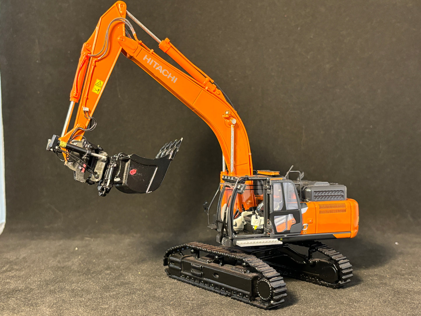 Hitachi ZX300lc-7